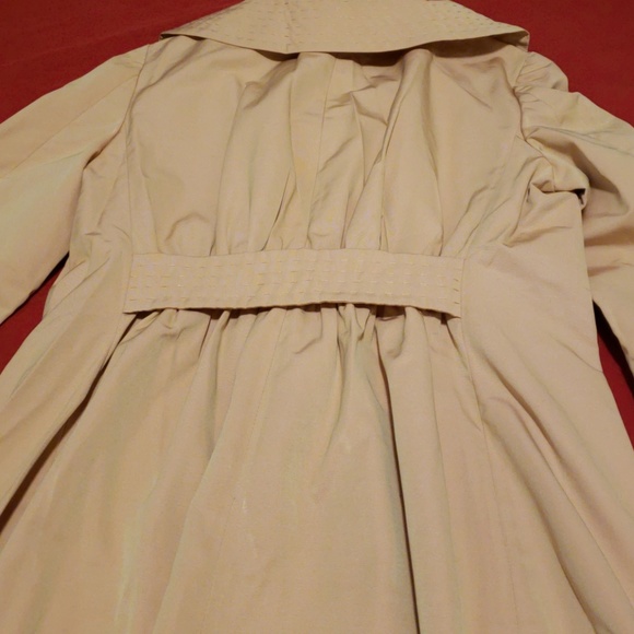 Jacket - Picture 4 of 5